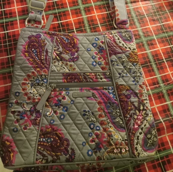 Vera Bradley shoulder/ crossbody - Picture 2 of 2